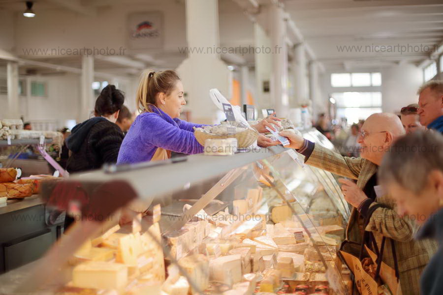 Fromager du marché //V.Trillaud/www.niceartphoto.fr